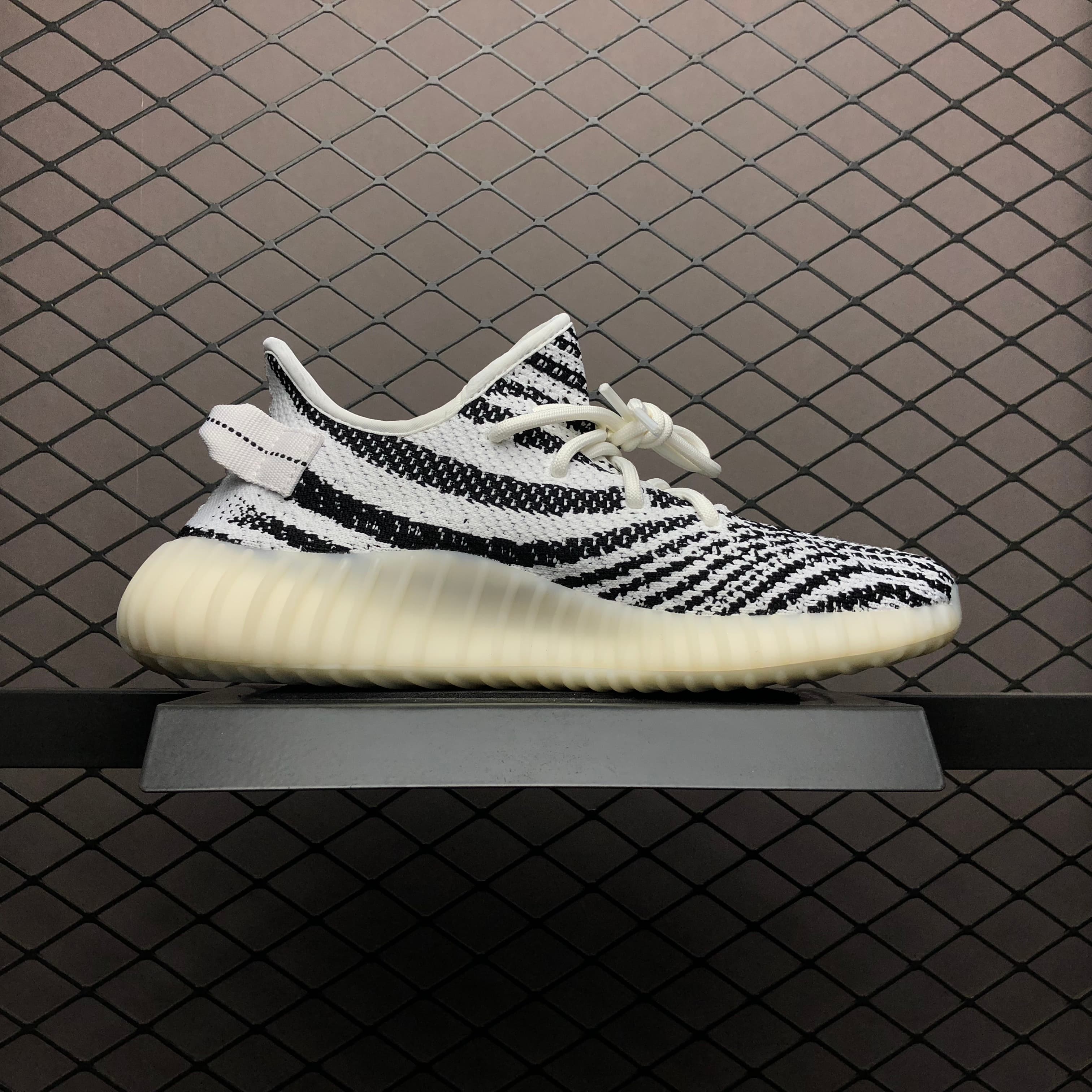 YupooPA Shoes: Premium Yeezy Yupoo Sneakers image 3