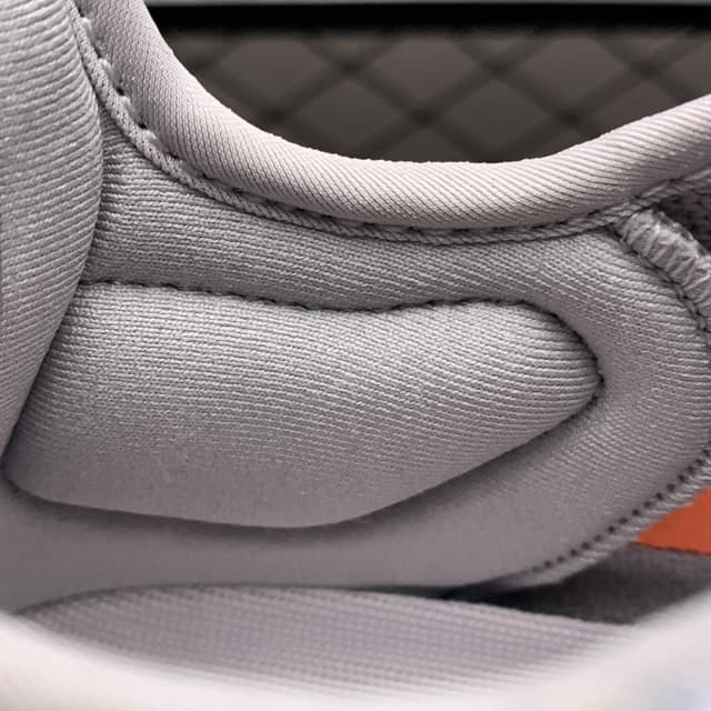 Yeezy 350 V2 | Yupoo Rep Sneakers (Ref 623) image 11