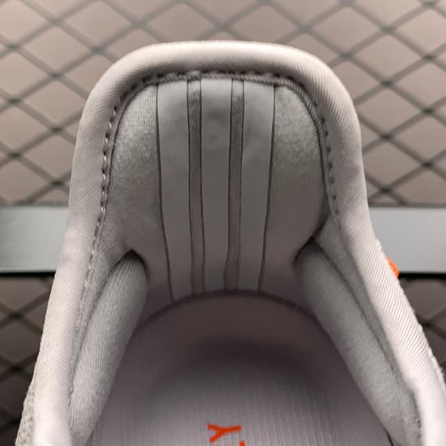 Yeezy 350 V2 | Yupoo Rep Sneakers (Ref 623) image 12
