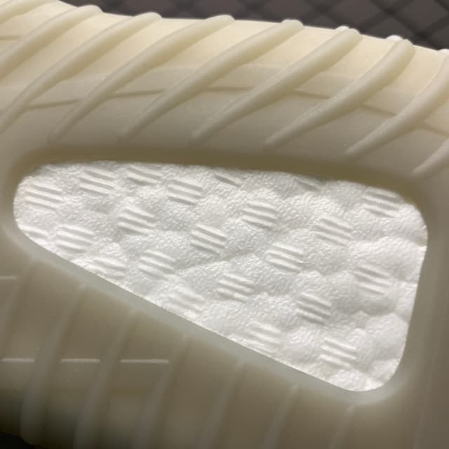 Yeezy 350 V2 | Yupoo Rep Sneakers (Ref 623) image 16