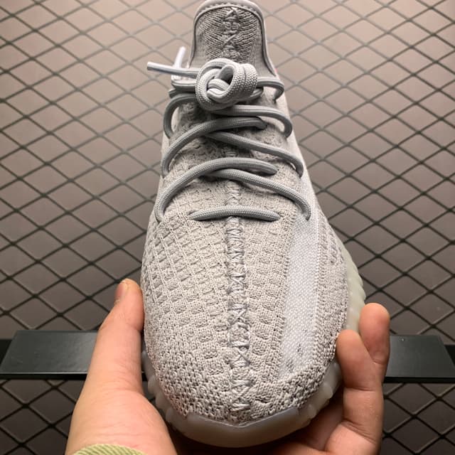 Yeezy 350 V2 | Yupoo Rep Sneakers (Ref 623) image 8