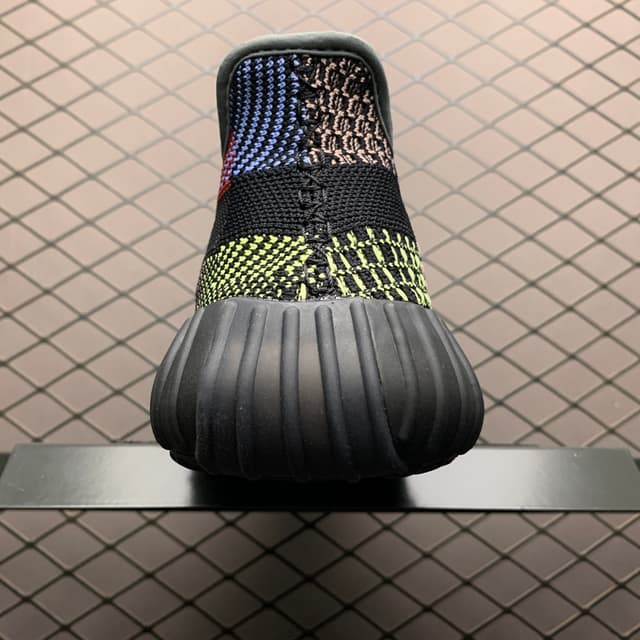 Yeezy 350 V2 | Yupoo Rep Sneakers (Ref 567) image 2