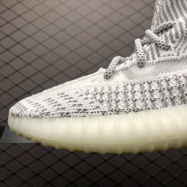 Yeezy 350 V2 | Yupoo Rep Sneakers (Ref 608) image 7