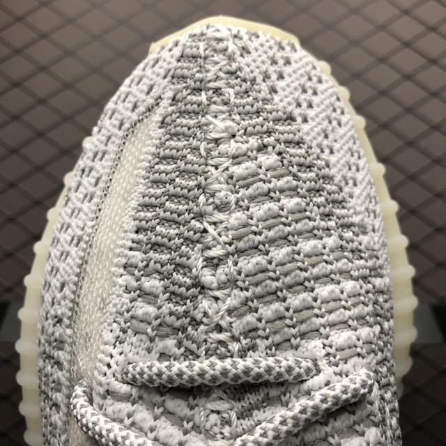 Yeezy 350 V2 | Yupoo Rep Sneakers (Ref 608) image 8