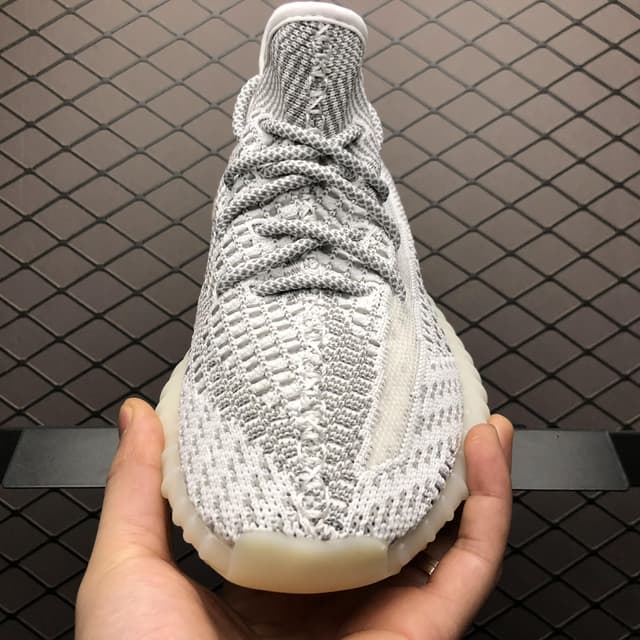Yeezy 350 V2 | Yupoo Rep Sneakers (Ref 608) image 9