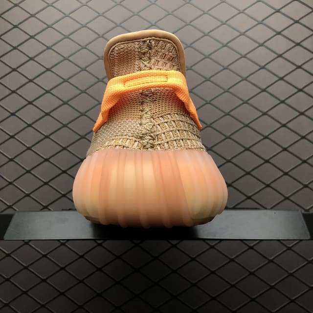 Yeezy 350 V2 | Yupoo Rep Sneakers (Ref 570) image 2