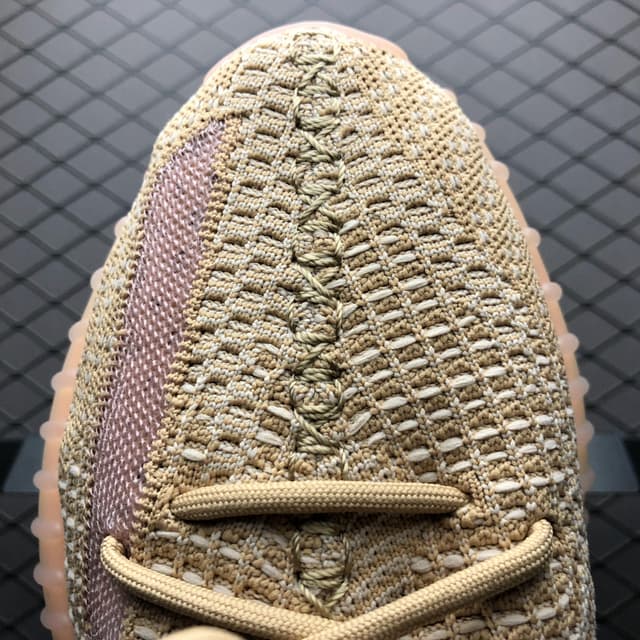 Yeezy 350 V2 | Yupoo Rep Sneakers (Ref 570) image 7
