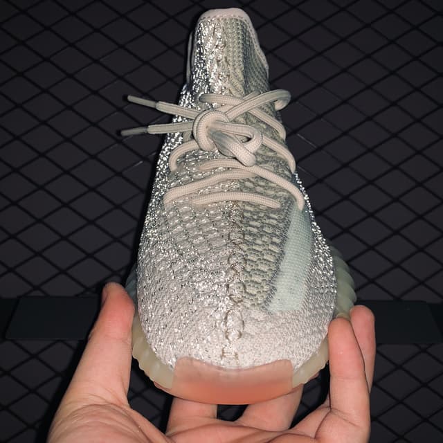 Yeezy 350 V2 | Yupoo Rep Sneakers (Ref 556) image 11