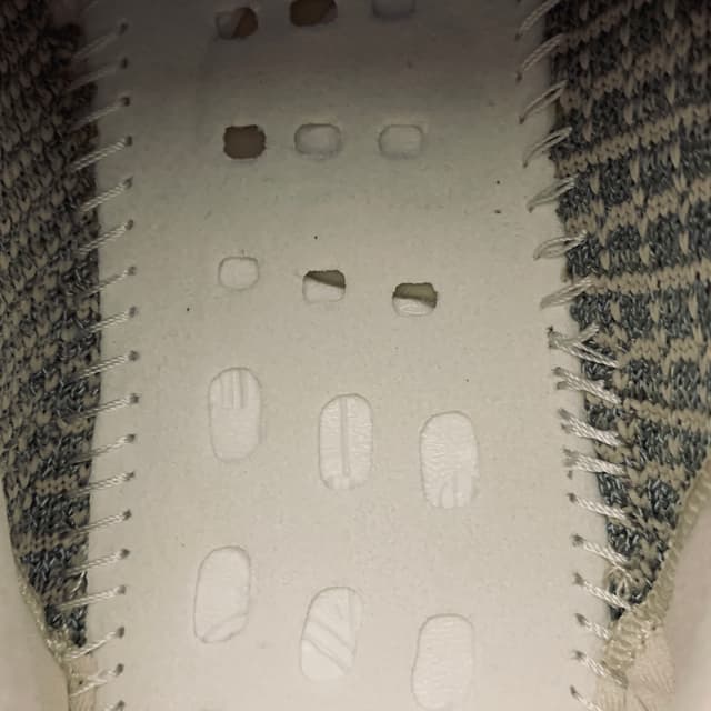 Yeezy 350 V2 | Yupoo Rep Sneakers (Ref 556) image 13