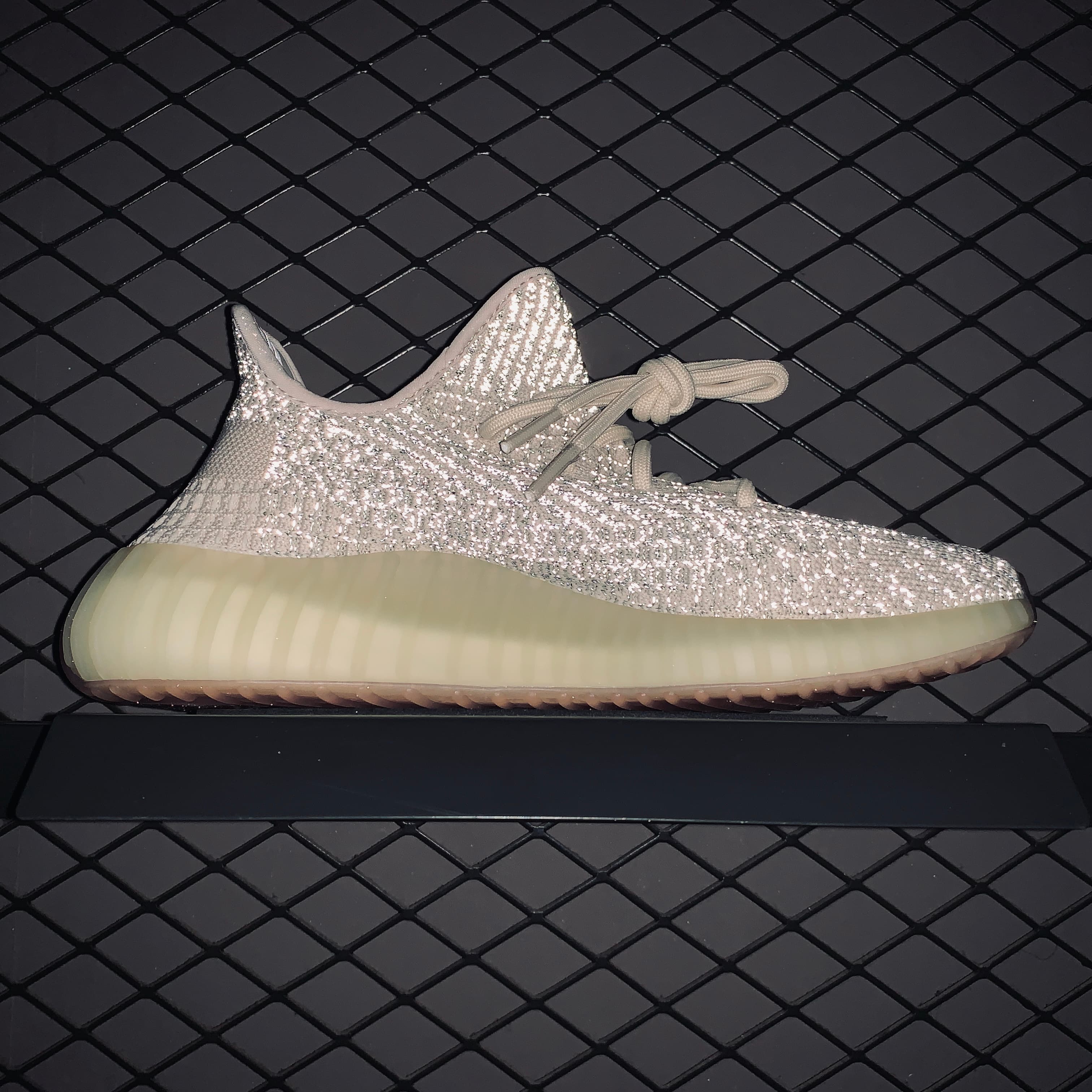 YupooPA Shoes: Premium Yeezy Yupoo Sneakers image 5