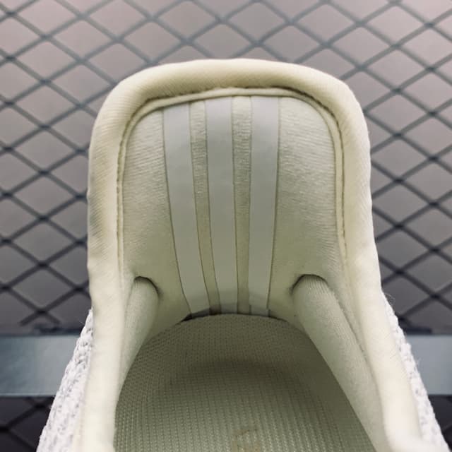 Yeezy 350 V2 | Yupoo Rep Sneakers (Ref 627) image 12