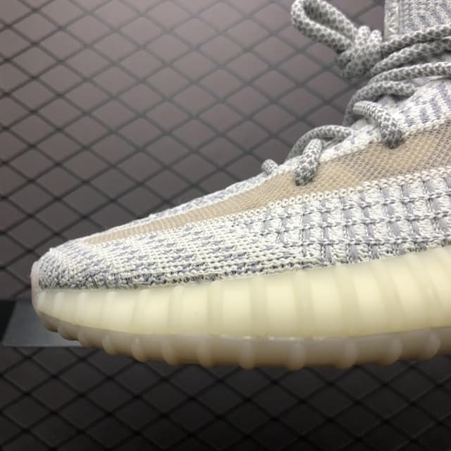 Yeezy 350 V2 | Yupoo Rep Sneakers (Ref 580) image 6