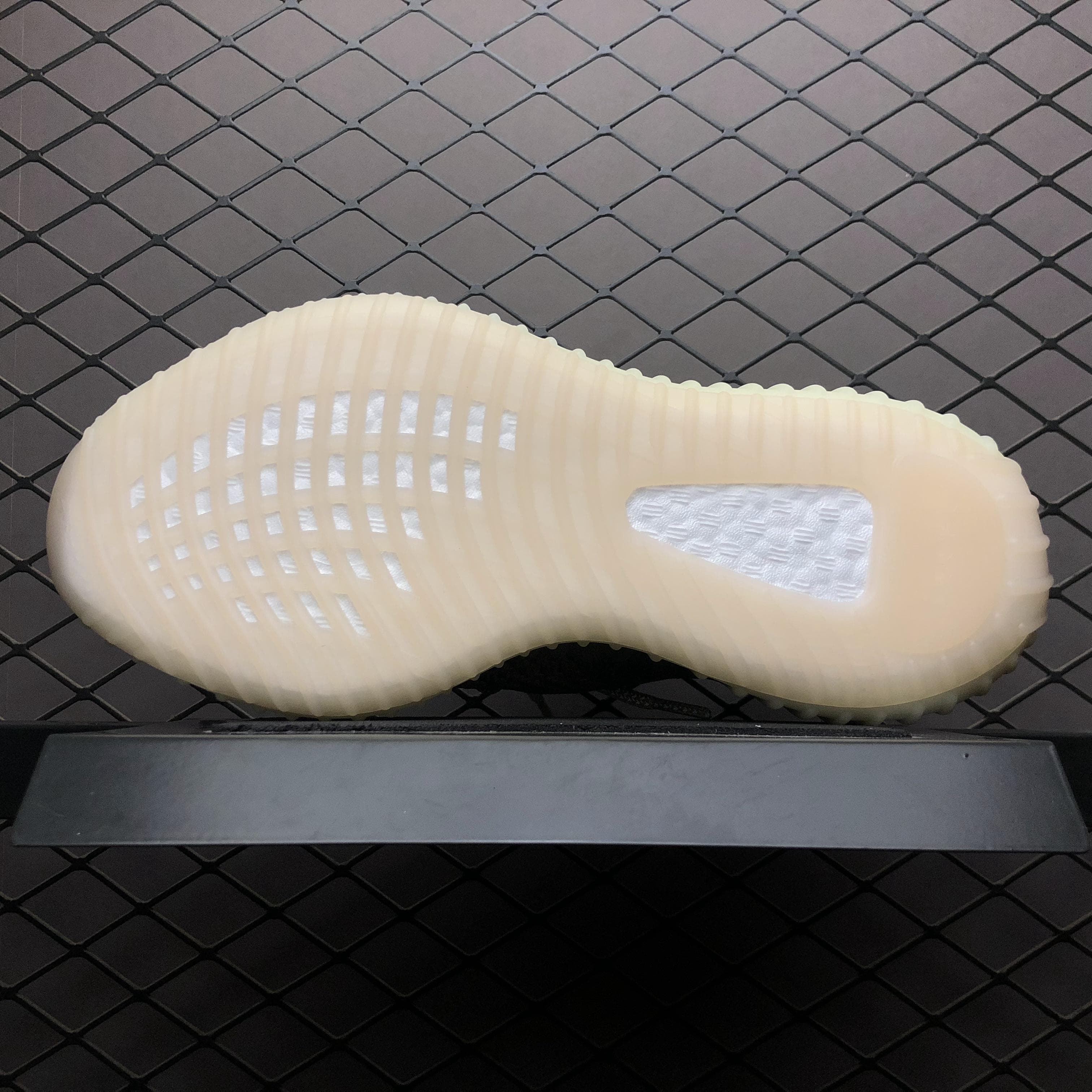 YupooPA Shoes: Premium Yeezy Yupoo Sneakers image 5