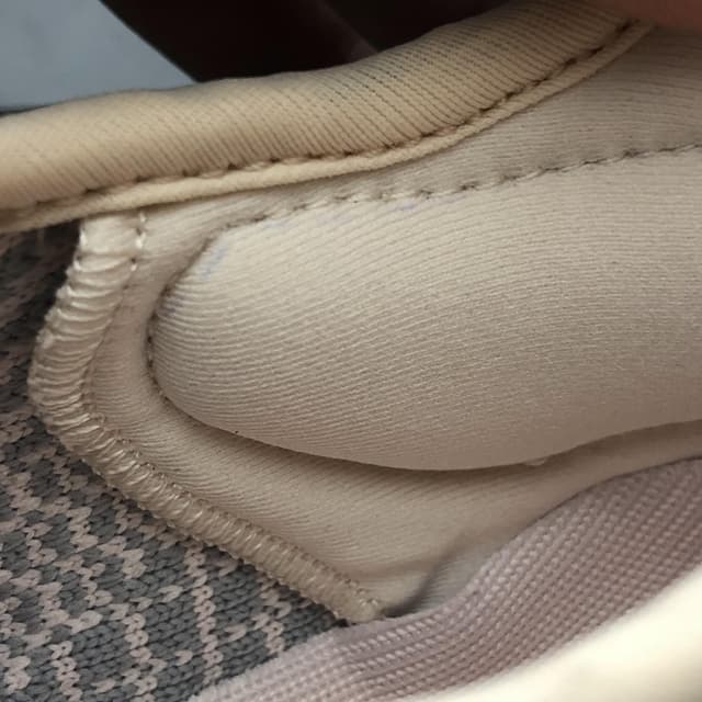 Yeezy 350 V2 | Yupoo Rep Sneakers (Ref 633) image 14