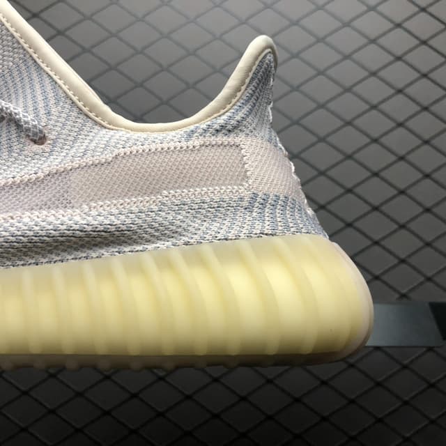 Yeezy 350 V2 | Yupoo Rep Sneakers (Ref 633) image 4