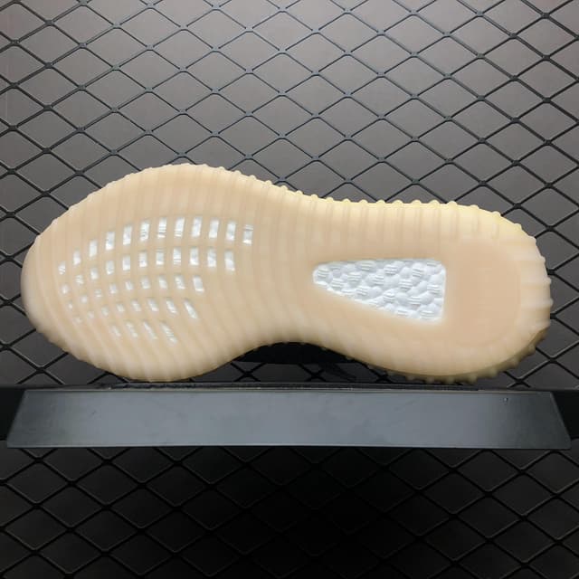 Yeezy 350 V2 | Yupoo Rep Sneakers (Ref 633) image 5