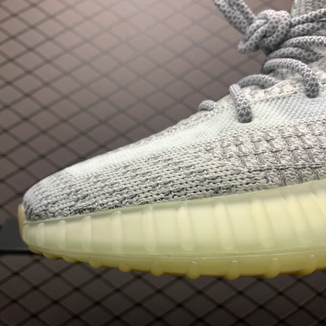 Yeezy 350 V2 | Yupoo Rep Sneakers (Ref 591) image 7