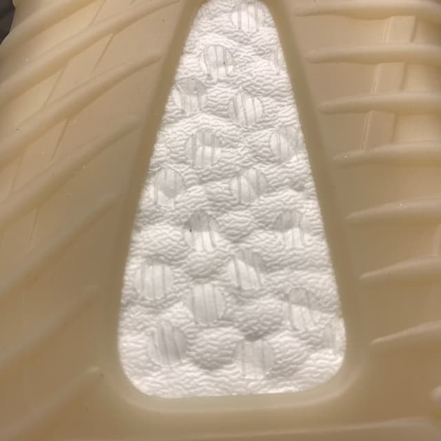 Yeezy 350 V2 | Yupoo Rep Sneakers (Ref 618) image 11