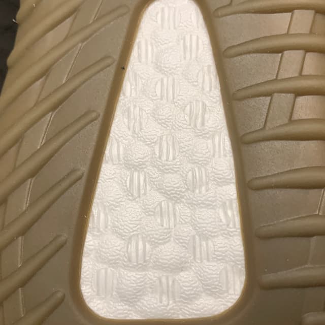 Yeezy 350 V2 | Yupoo Rep Sneakers (Ref 558) image 9