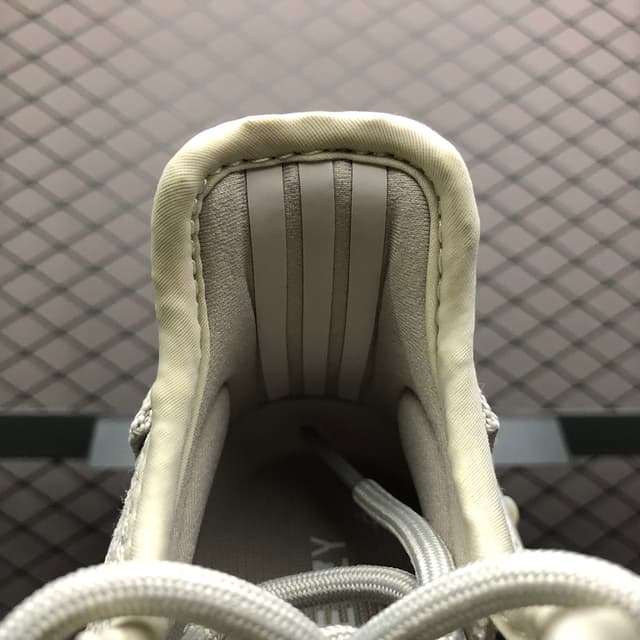 Yeezy 350 V2 | Yupoo Rep Sneakers (Ref 576) image 9