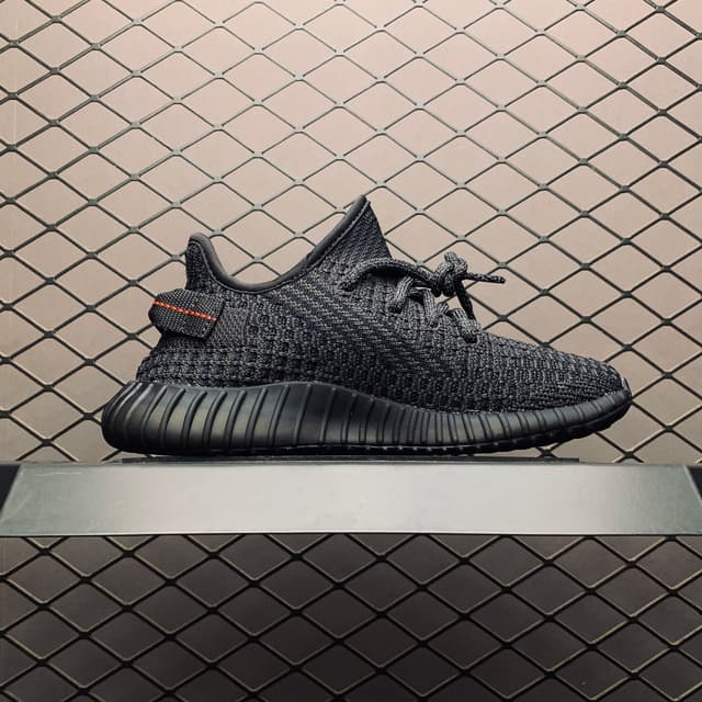 Yeezy 350 V2 | Yupoo Rep Sneakers (Ref 599) image 4