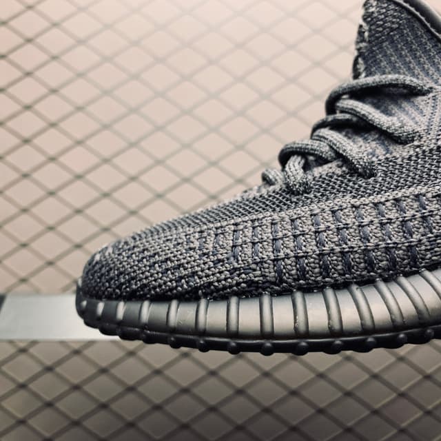 Yeezy 350 V2 | Yupoo Rep Sneakers (Ref 599) image 7