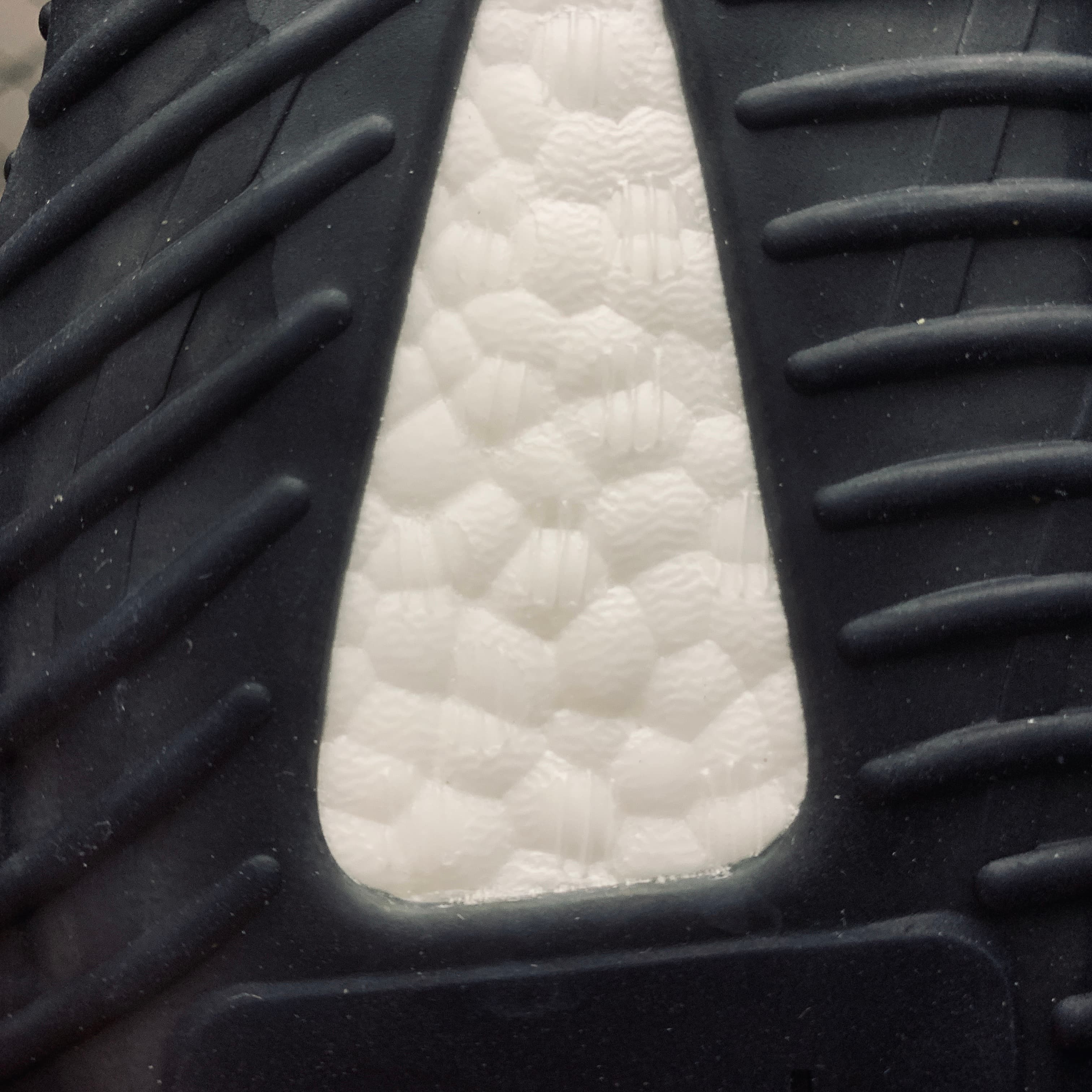 YupooPA Shoes: Premium Yeezy Yupoo Sneakers image 9