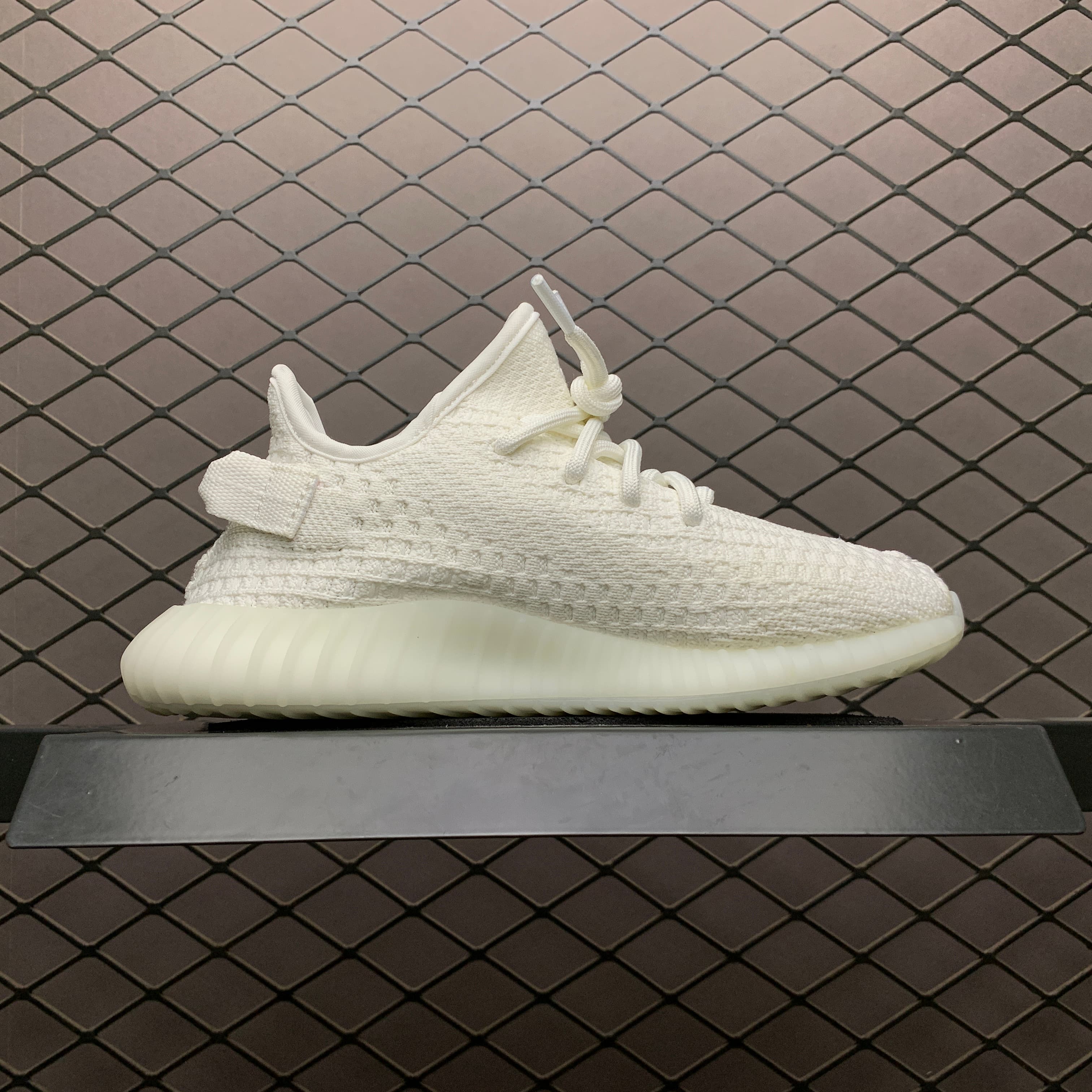YupooPA Shoes: Premium Yeezy Yupoo Sneakers image 3
