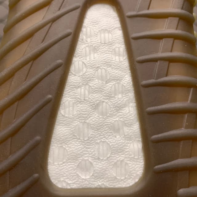 Yeezy 350 V2 | Yupoo Rep Sneakers (Ref 615) image 10