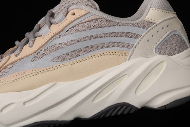 Yeezy 700 V2 Adidas | Yupoo Rep Sneakers image 11