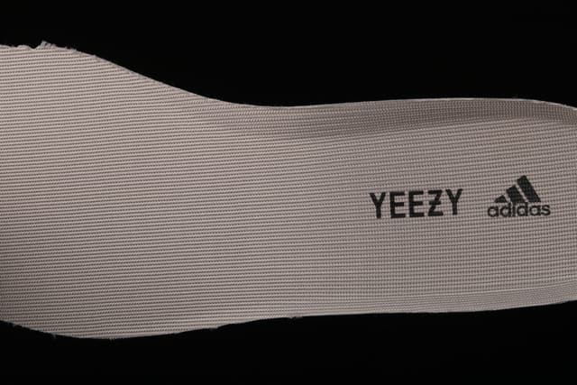 Yeezy 700 V2 Adidas | Yupoo Rep Sneakers image 15