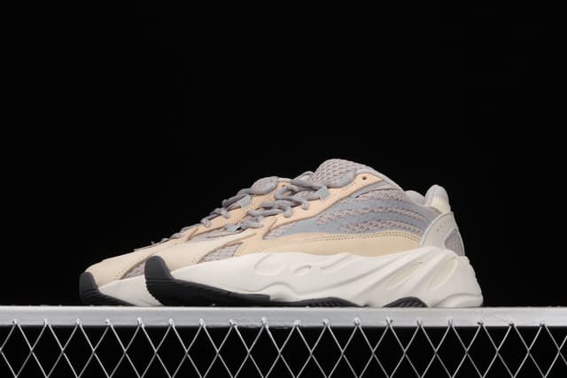 Yeezy 700 V2 Adidas | Yupoo Rep Sneakers image 4