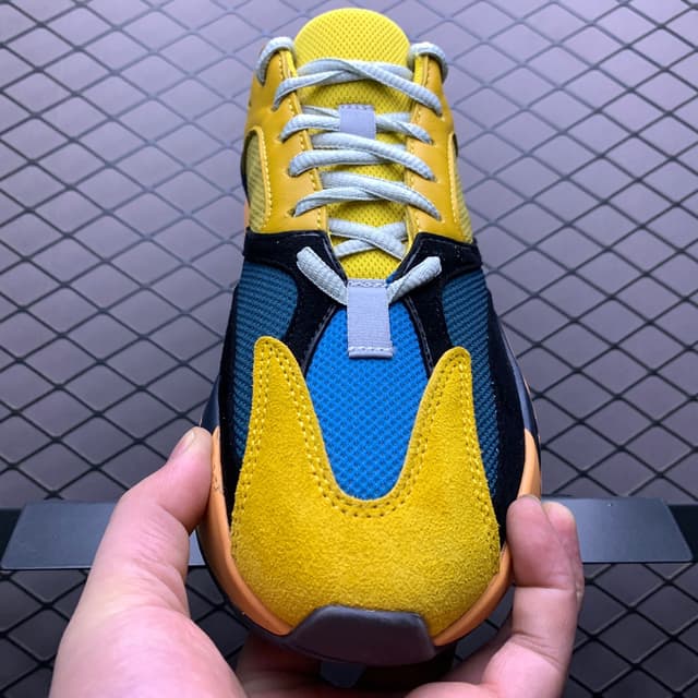 Yeezy 700 V2 | Yupoo Rep Sneakers (Ref 574) image 9