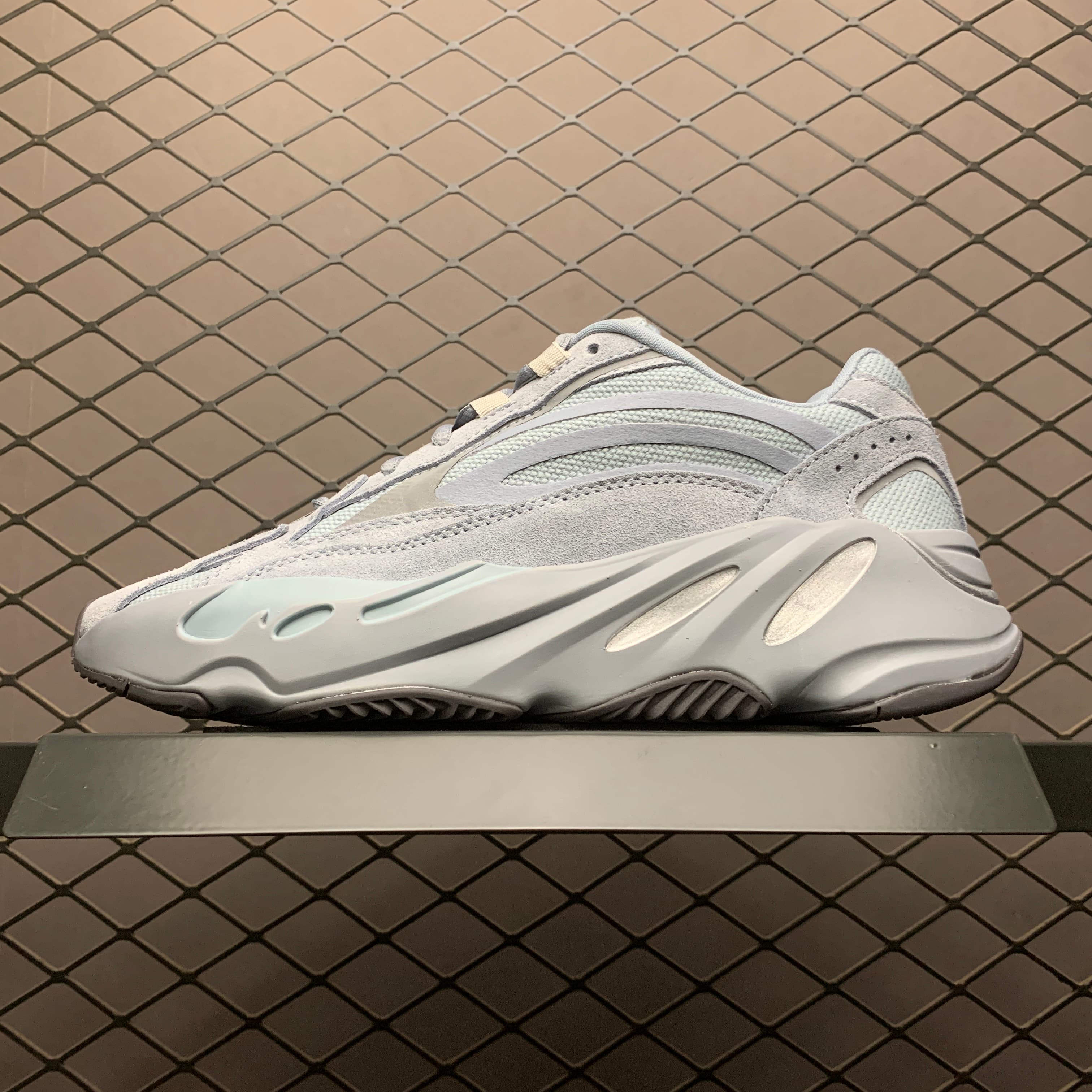 YupooPA Shoes: Premium Yeezy Yupoo Sneakers image 1