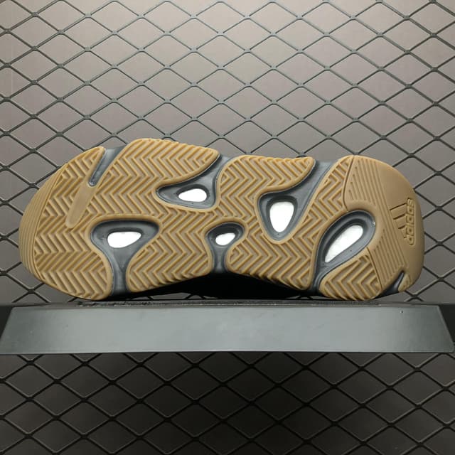 Yeezy 700 V2 | Yupoo Rep Sneakers (Ref 583) image 5