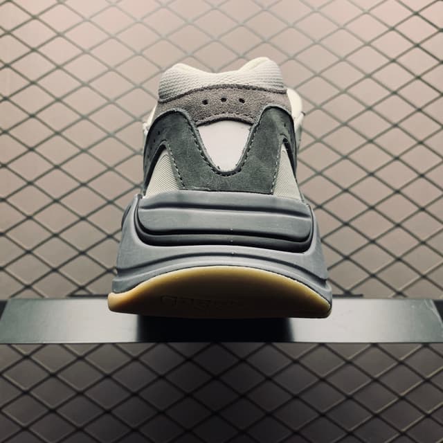 Yeezy 700 V2 | Yupoo Rep Sneakers image 2
