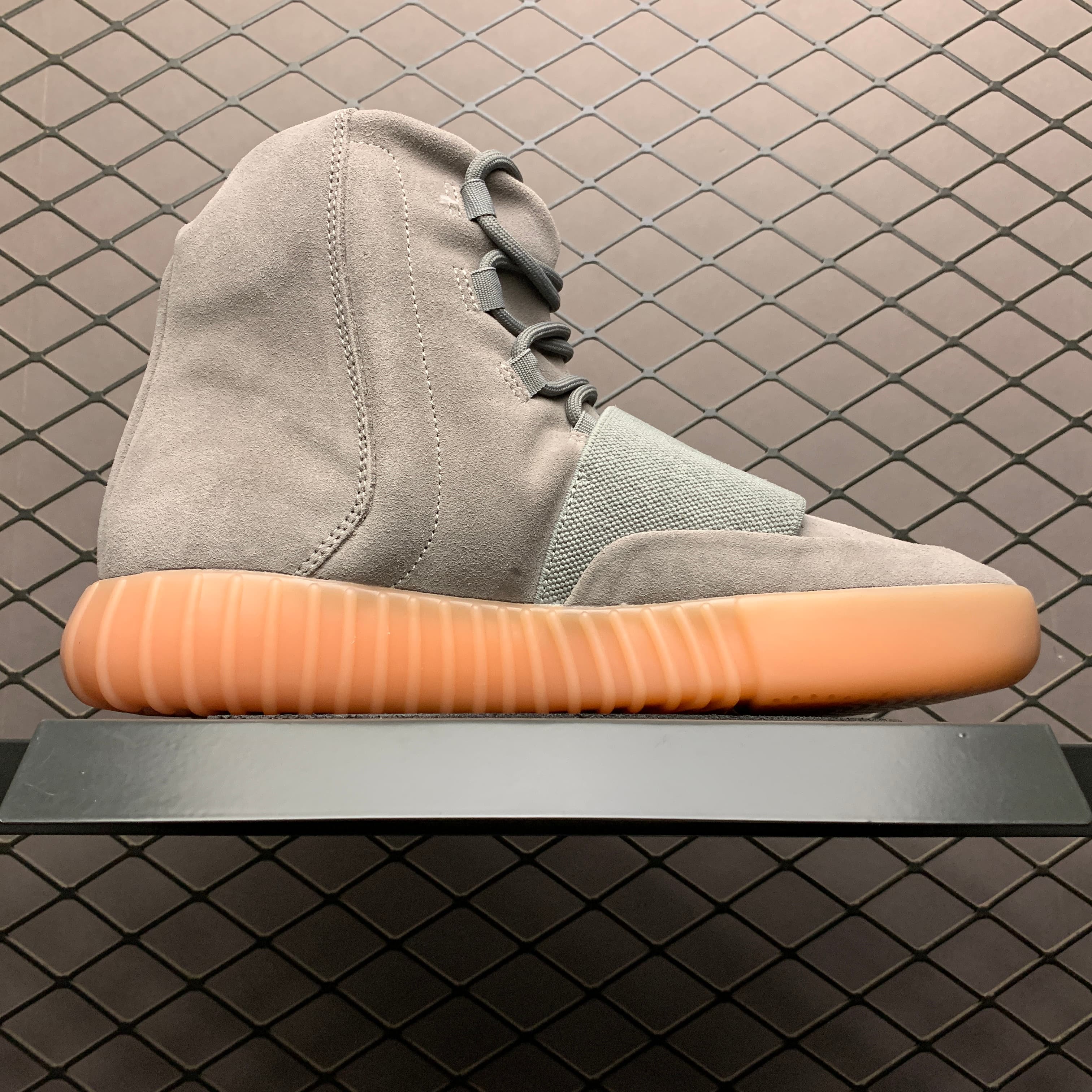 YupooPA Shoes: Premium Yeezy Yupoo Sneakers image 1