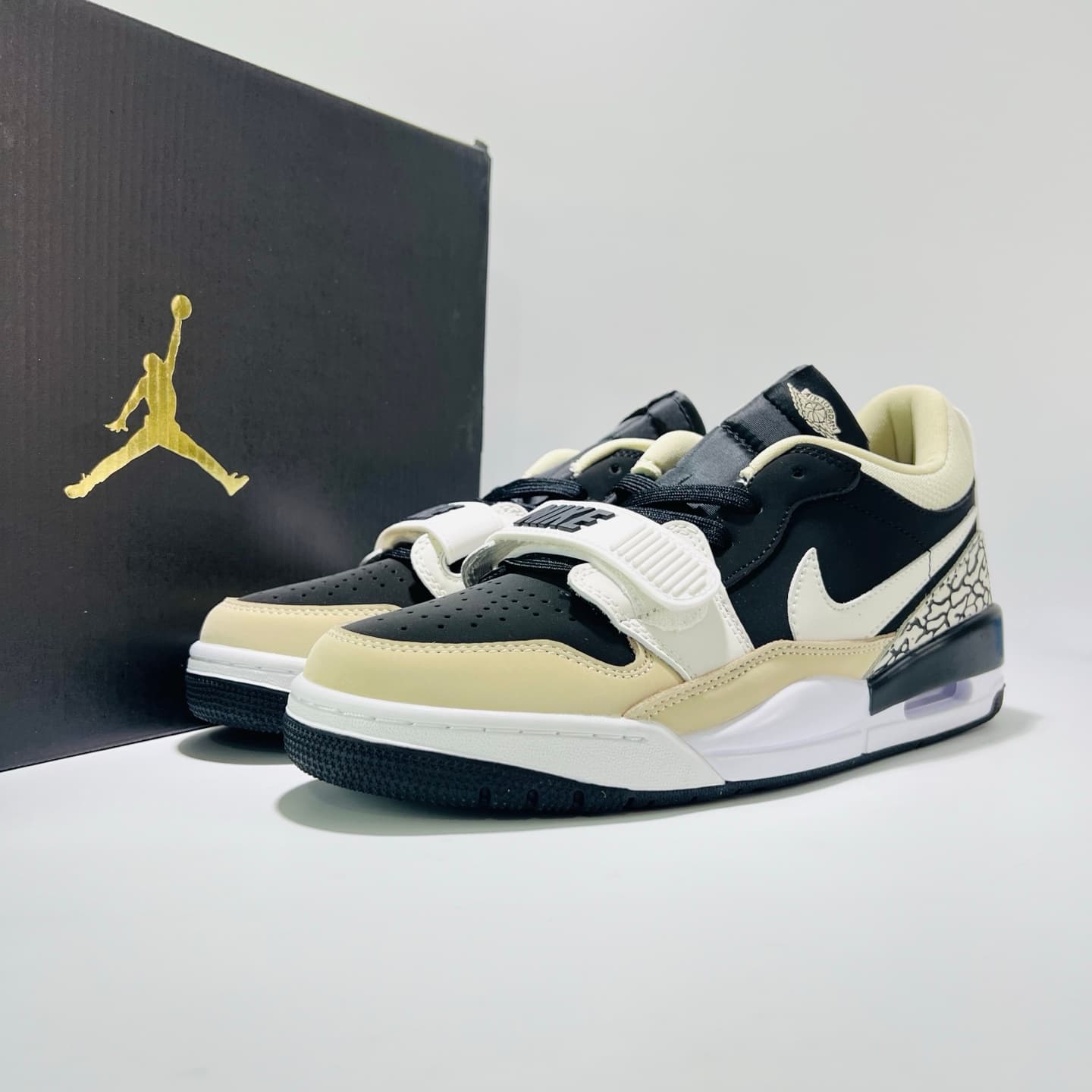 Jordan Legacy 312 Low Retro Basketball Shoes image 9