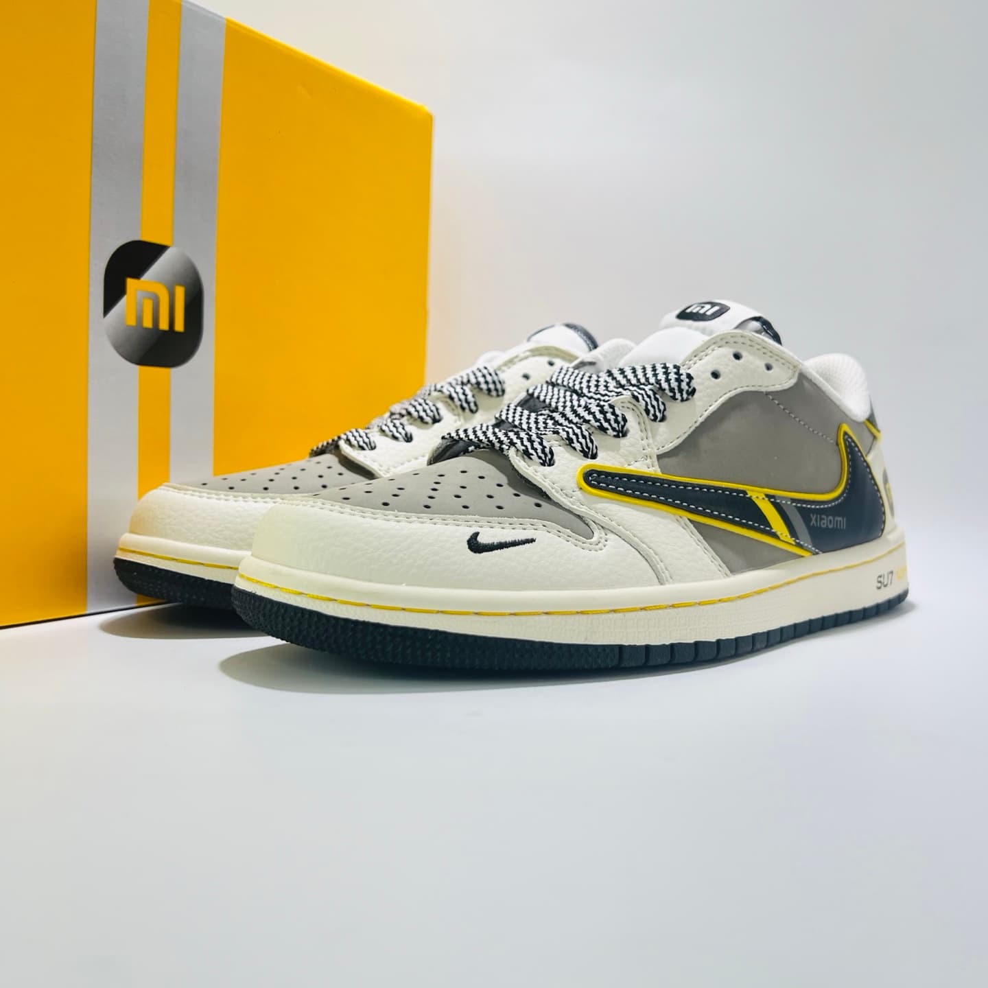 YupooPA Shoes: Travis Scott × AJ1 Low x Xiaomi Su7 - Grey/Black Custom 👟 image 8