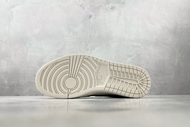 Air Jordan 1 Low "White Grey Black" | Yupoo Rep Sneakers image 4