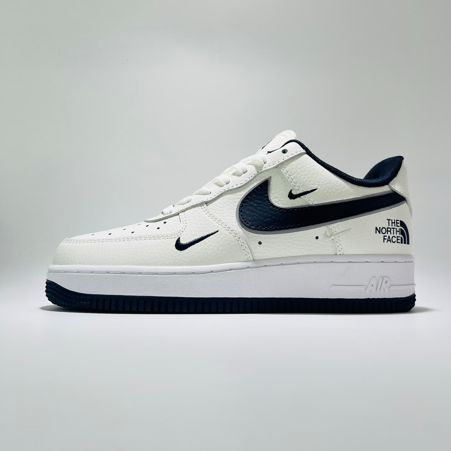 YupooPA Shoes: Nike AF1 × The North Face - White/Blue Triple Swoosh 👟 image 2