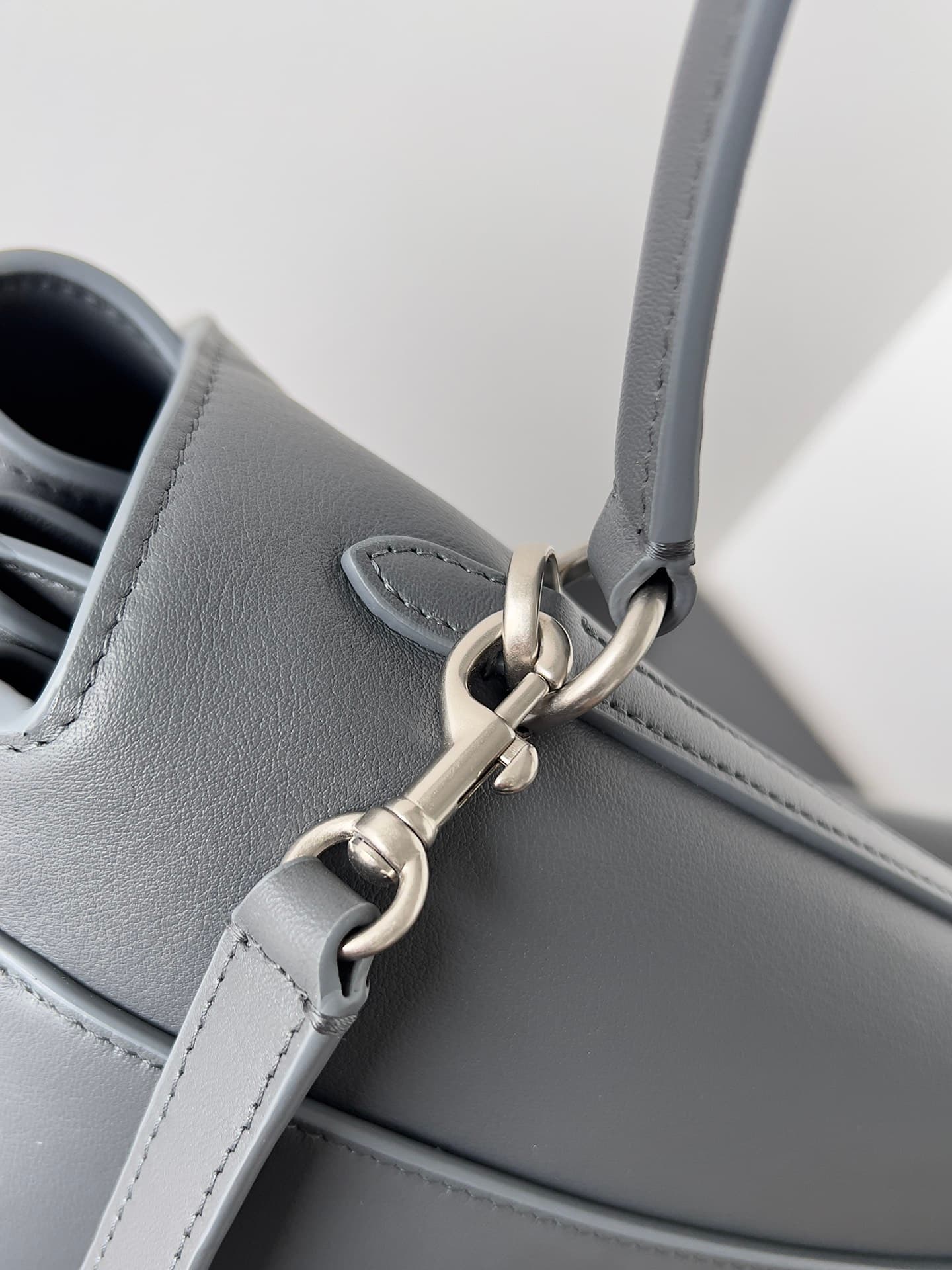 YupooPA Balenciaga | Rodeo Large - 39.8Cm Grey Calf Leather 👜 image 5