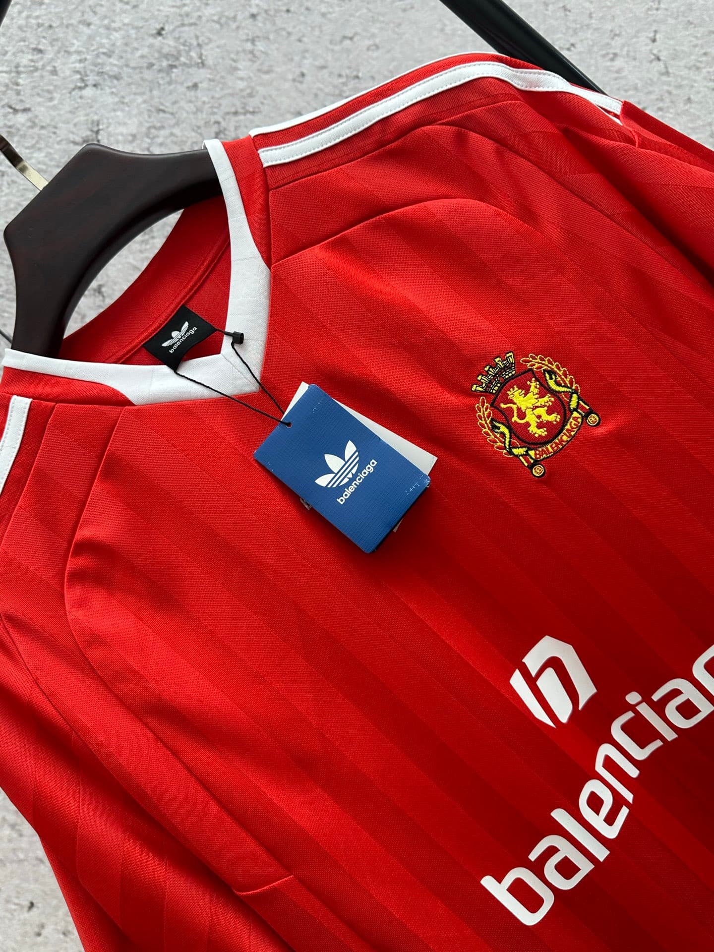 YupooPA Clothes| Balenciaga X Adidas Man Utd Jersey - Limited Edition ⚽ image 7