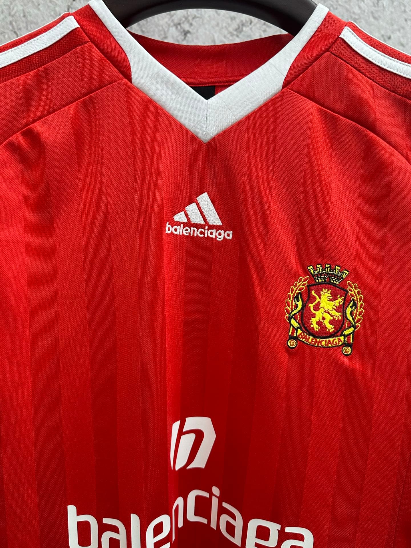 YupooPA Clothes| Balenciaga X Adidas Man Utd Jersey - Limited Edition ⚽ image 3