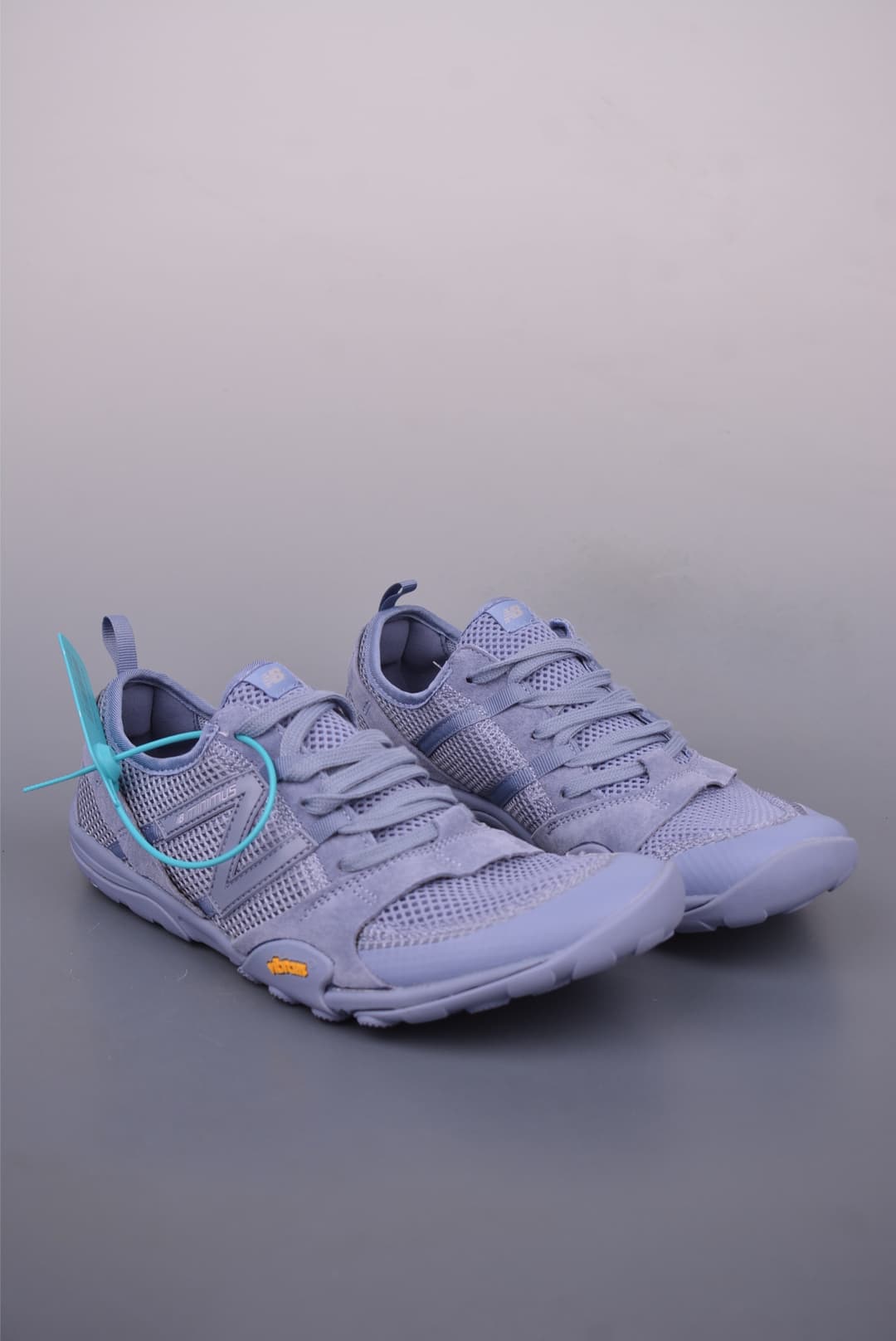 New Balance Mt10 Barefoot Shoes For Urban Comfort 👟🌆 image 1