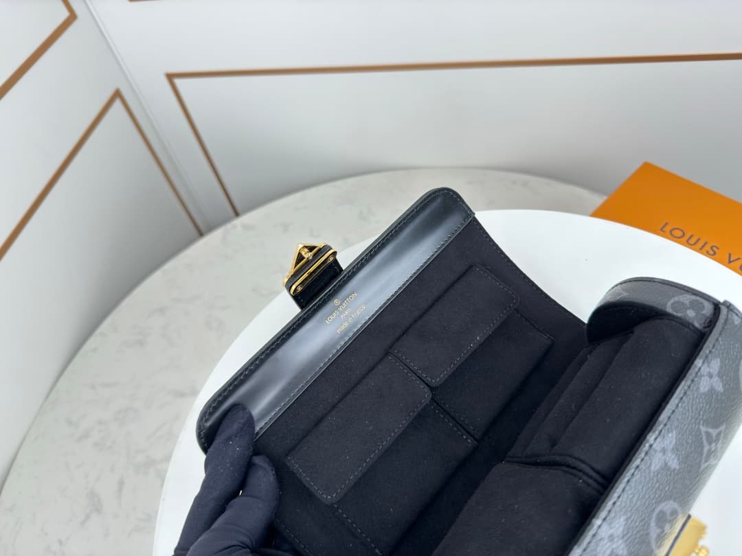 Lv M10145 Black Flower Etui Bijou Handbag image 7