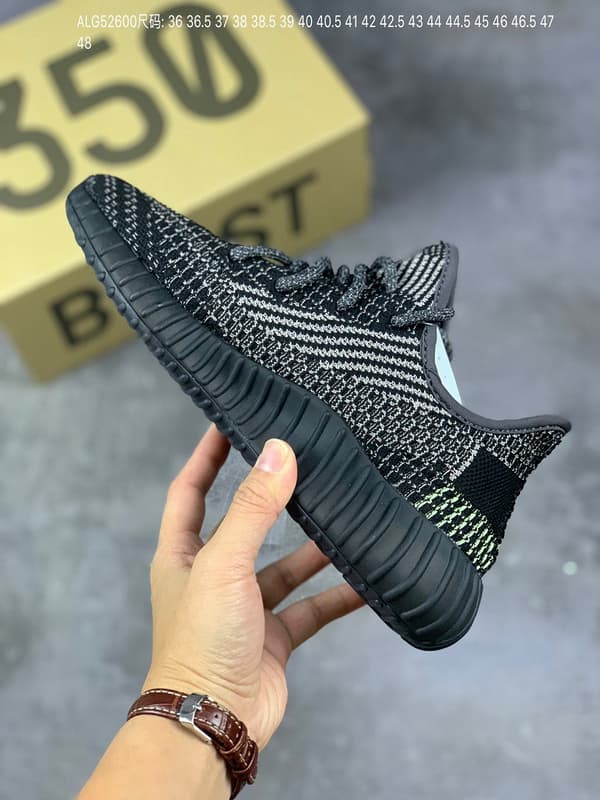 YupooPA Shoes: Adidas Yeezy Boost 350 V2 3M image 3