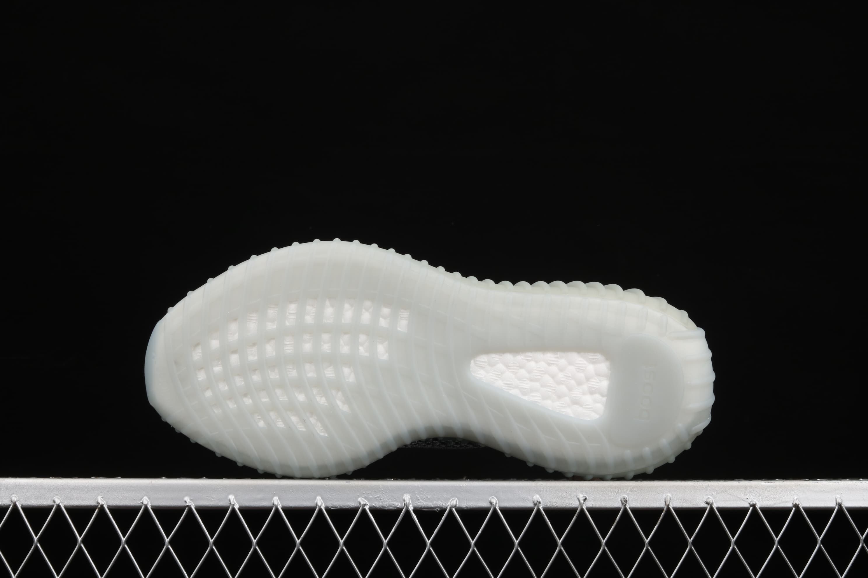 YupooPA Shoes: Premium Yeezy Yupoo Sneakers image 3