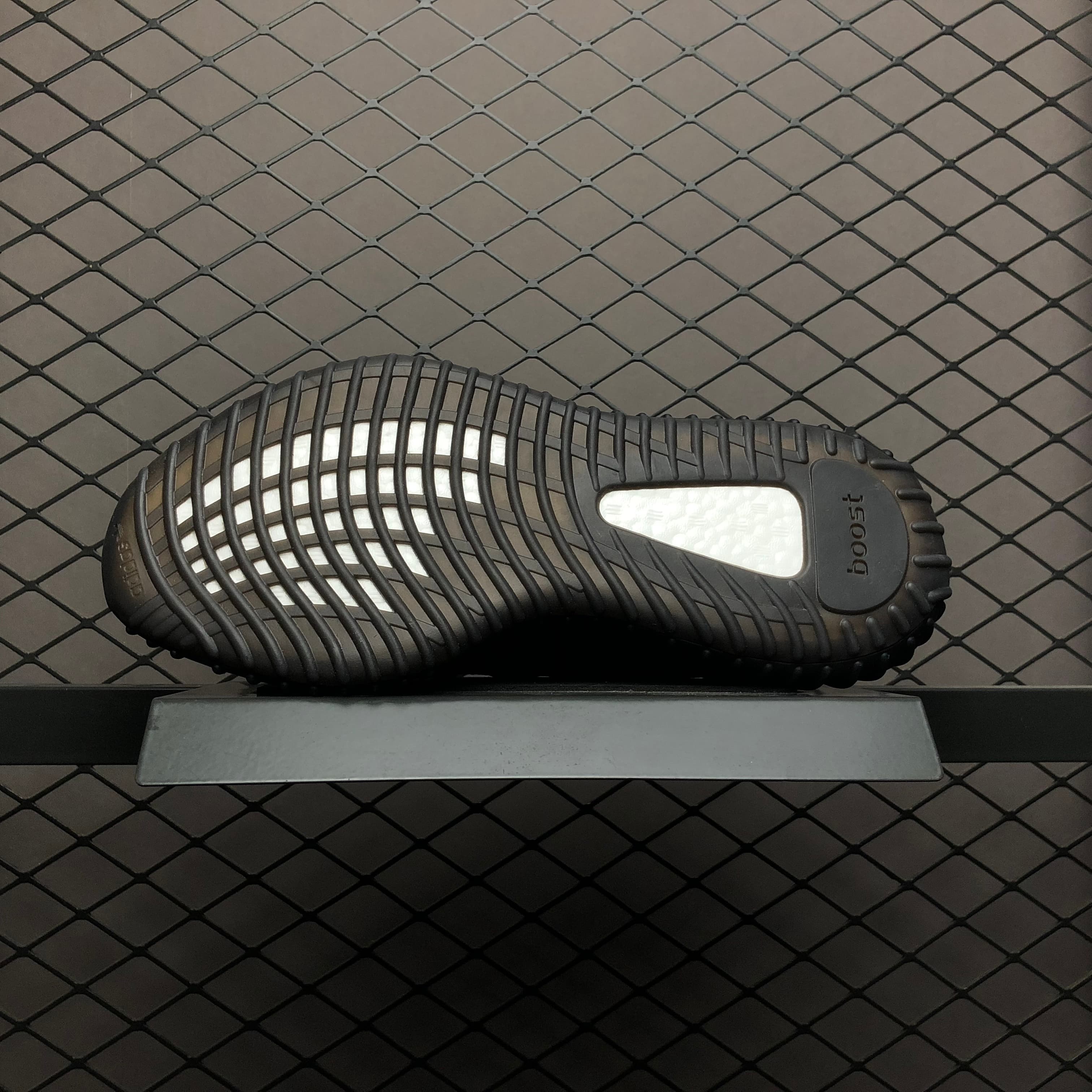 YupooPA Shoes: Premium Yeezy Yupoo Sneakers image 5