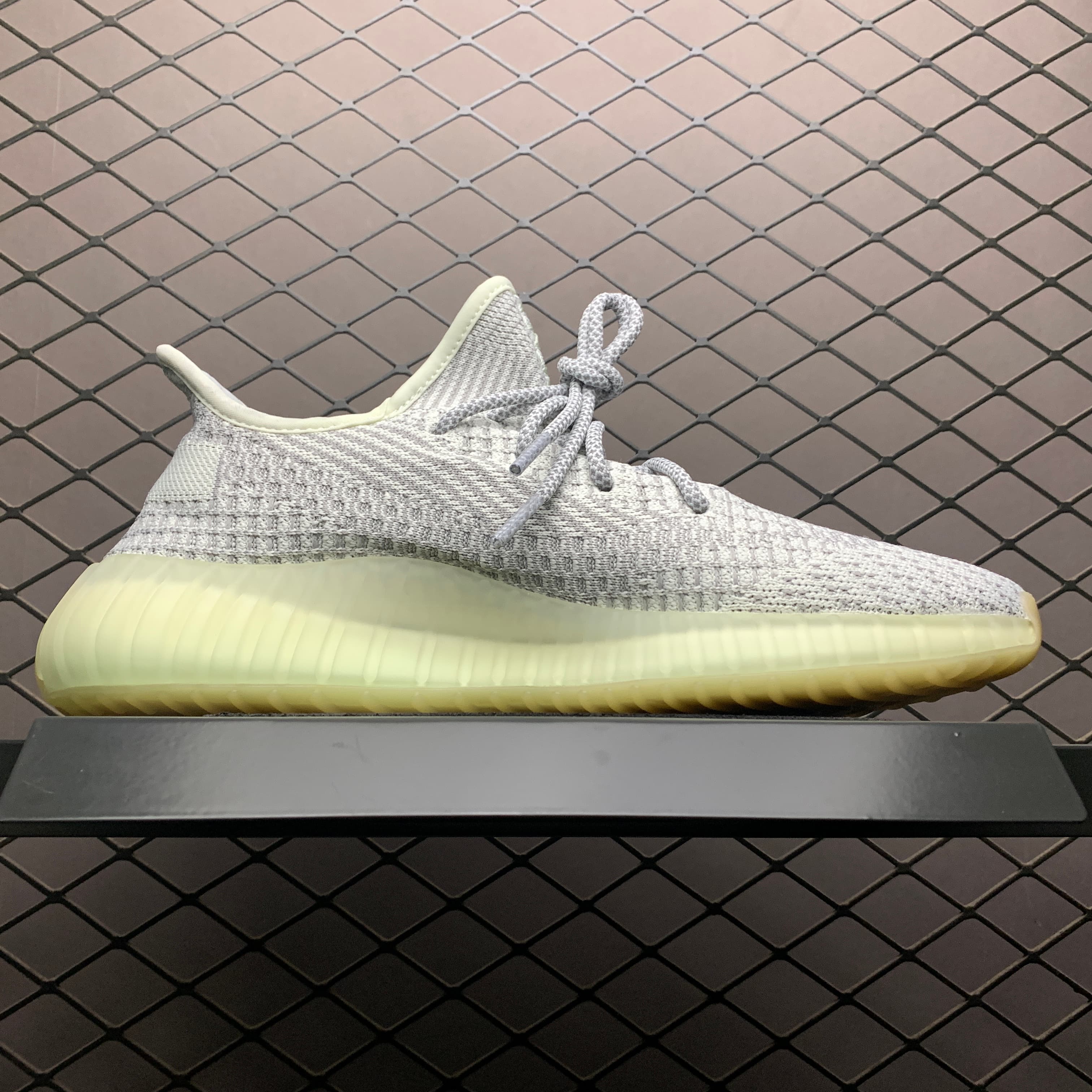 YupooPA Shoes: Premium Yeezy Yupoo Sneakers image 3